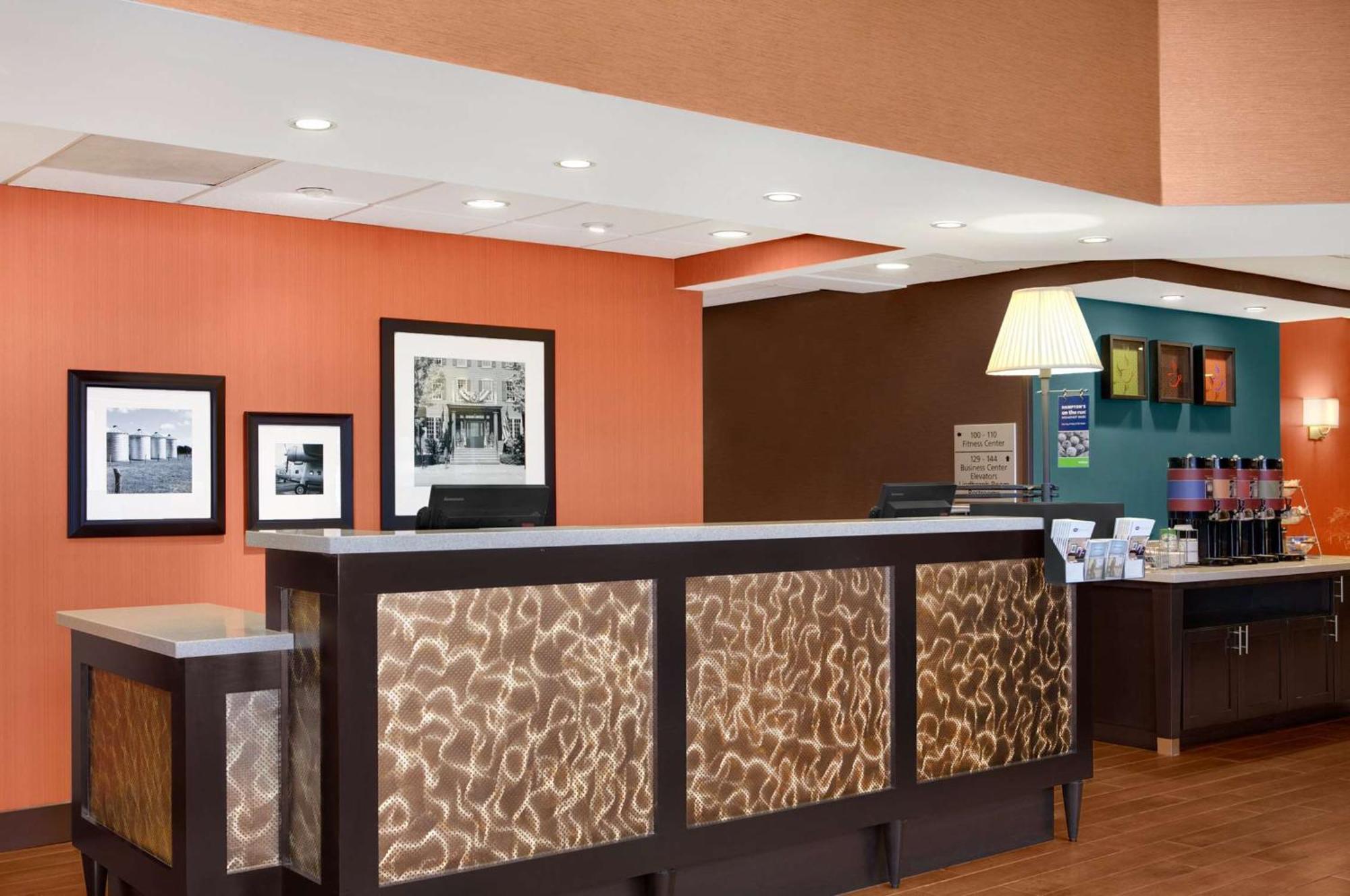 Hampton Inn Chicago-Midway Airport Bedford Park Exterior foto